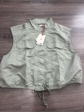 Women's Cropped Utility Vest - Woolrich × Target Sage Green XL
